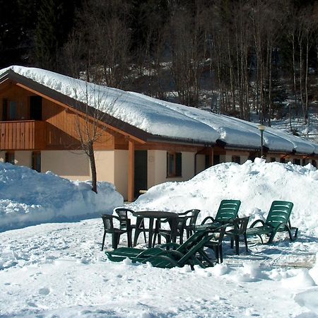 Chalet Presanella Temù 外观 照片