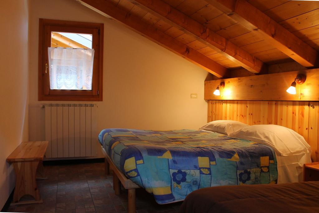 Chalet Presanella Temù 客房 照片