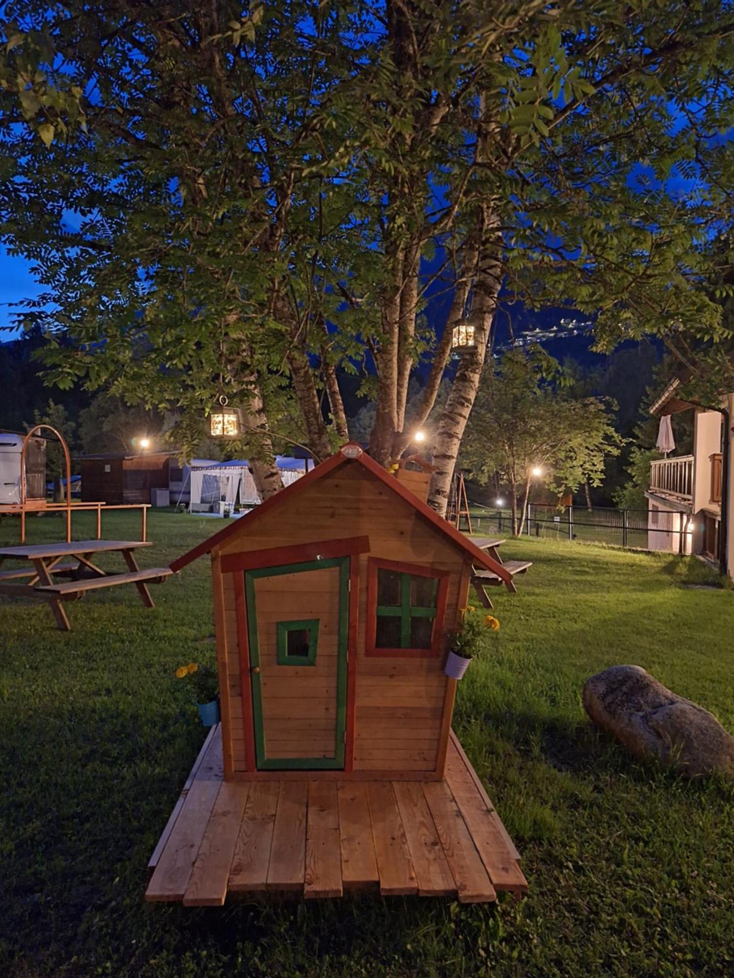 Chalet Presanella Temù 外观 照片