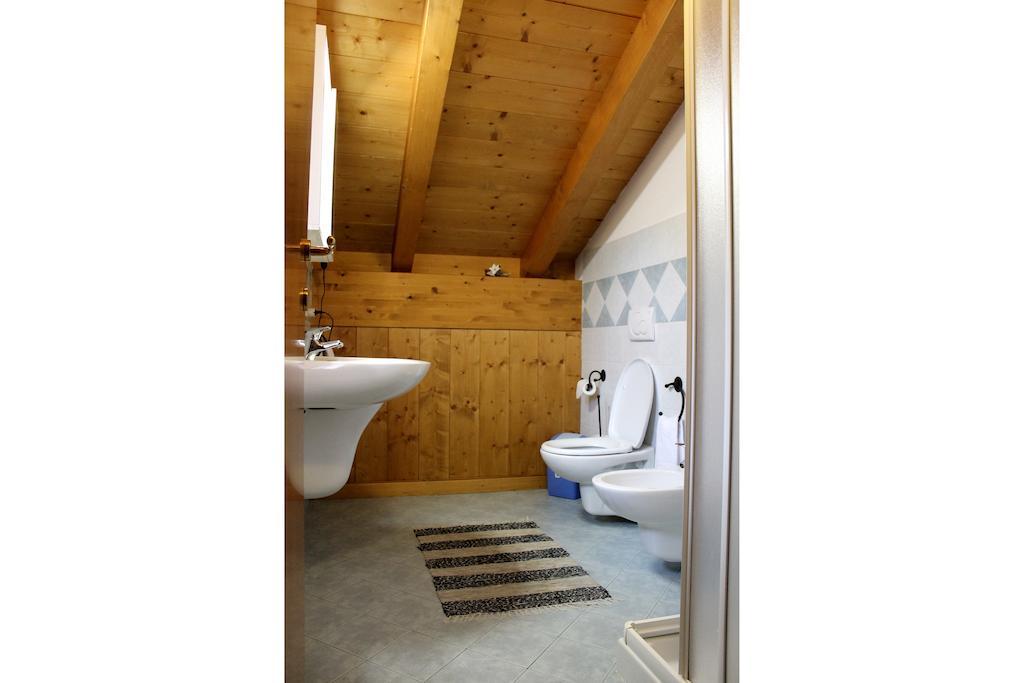 Chalet Presanella Temù 外观 照片