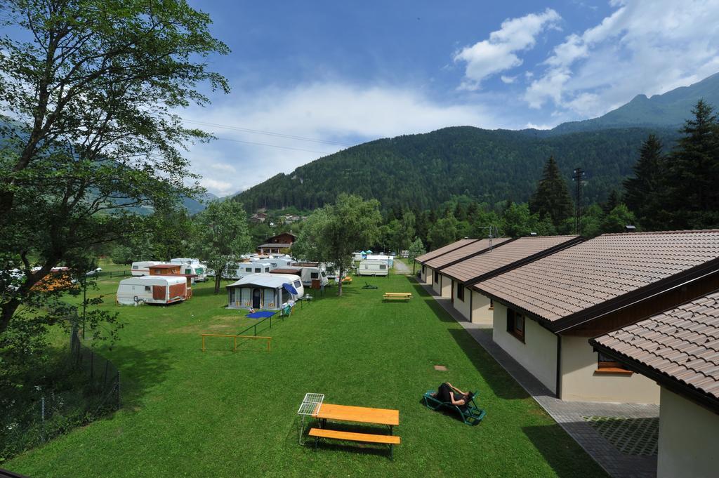 Chalet Presanella Temù 外观 照片